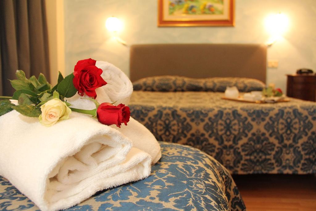 Gemini Camere E Suites Grosseto Room photo