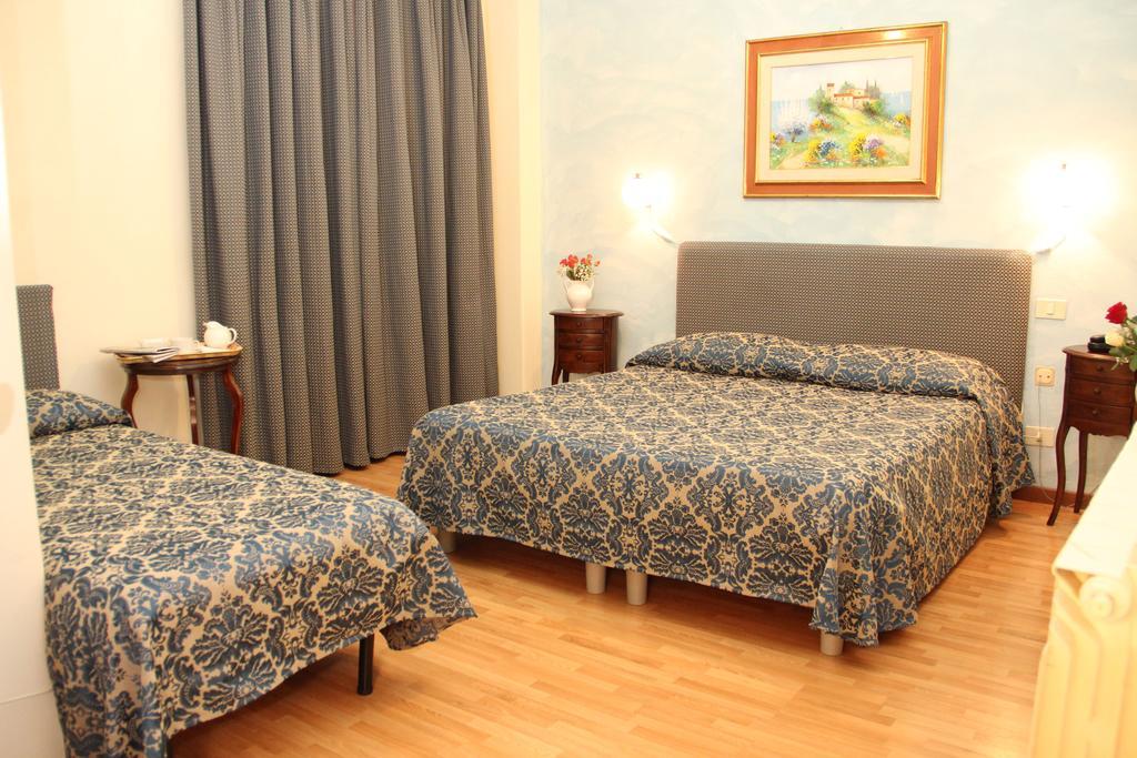 Gemini Camere E Suites Grosseto Room photo
