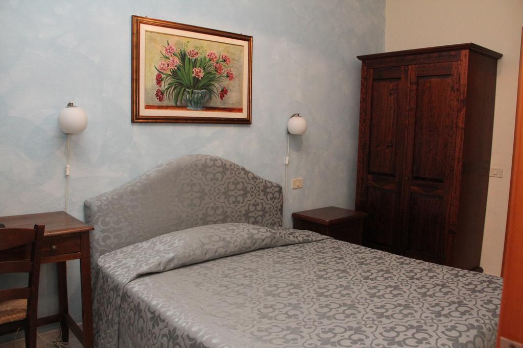 Gemini Camere E Suites Grosseto Room photo