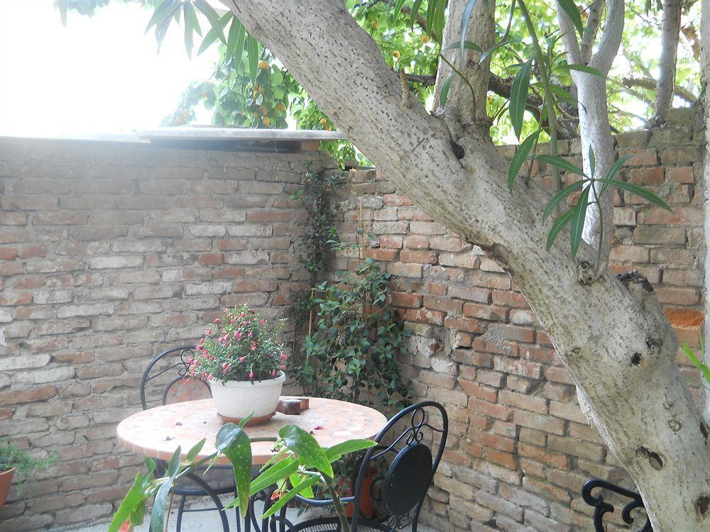 Gemini Camere E Suites Grosseto Exterior photo